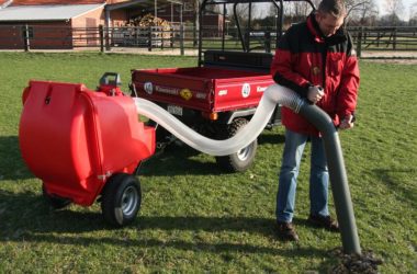 Aspirateur à crottins | Cheval Habitat Aspirateur à crottins | Cheval Habitat