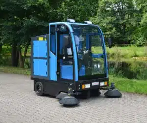 ENTRETIEN DES ECURIES